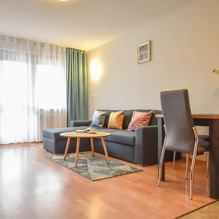 Na Wyspie - Zdrojowa *