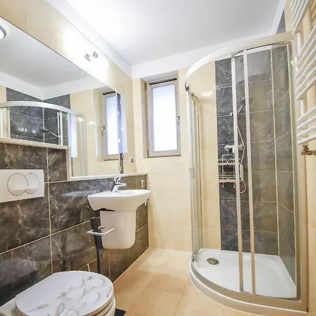 Na Wyspie - Zdrojowa *