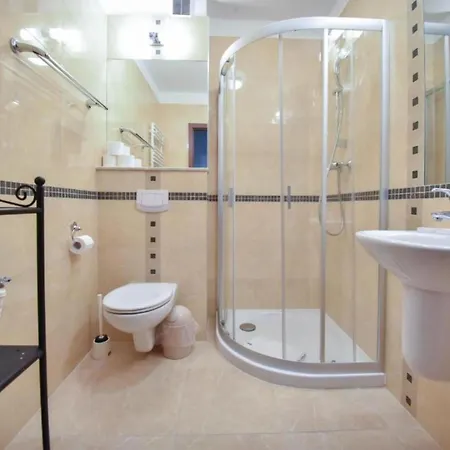 Na Wyspie - Zdrojowa * Свиноуйсьце